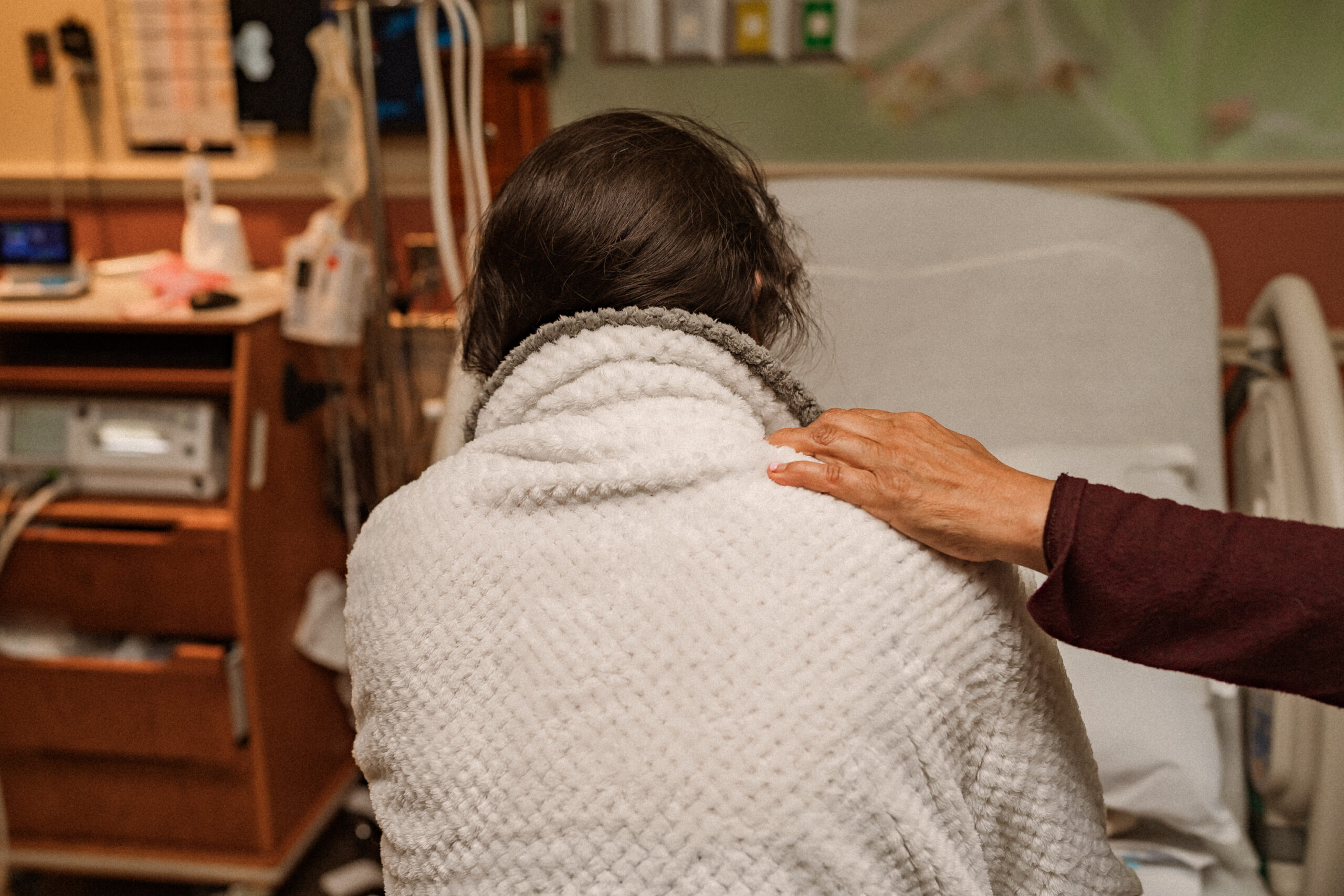 A Mom Photographed in labor by Ally Davis Photography
